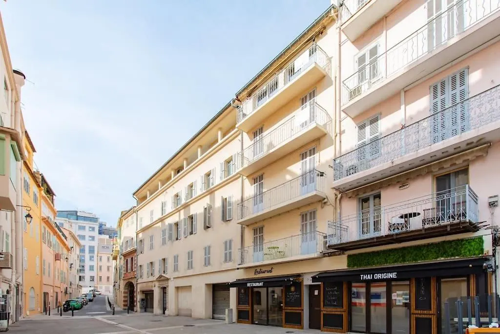 C17 2P Port Palais & Croisette 8Mins Walk Balcony Apartment Cannes