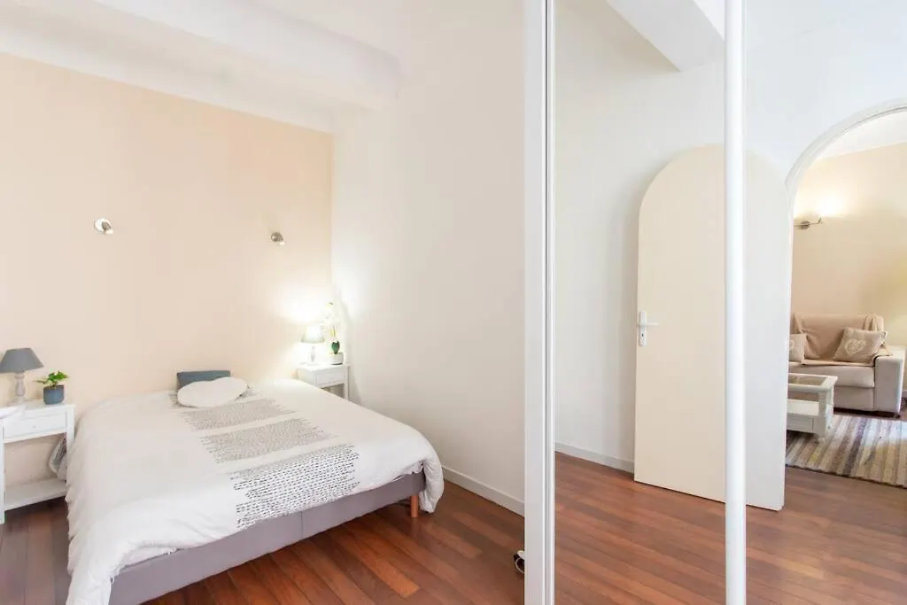 C17 2P Port Palais & Croisette 8Mins Walk Balcony Apartment Cannes
